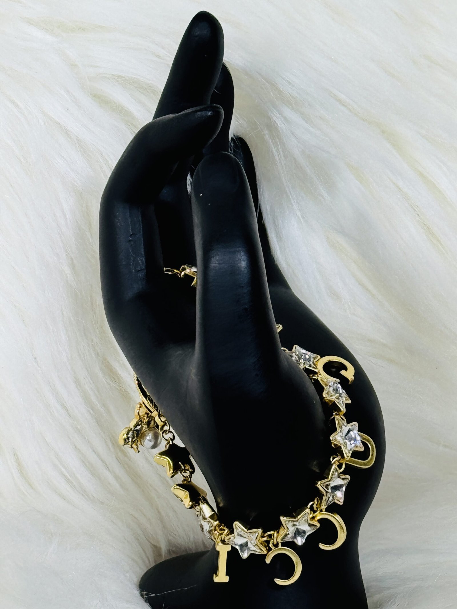 Star-like Gucci Bracelet