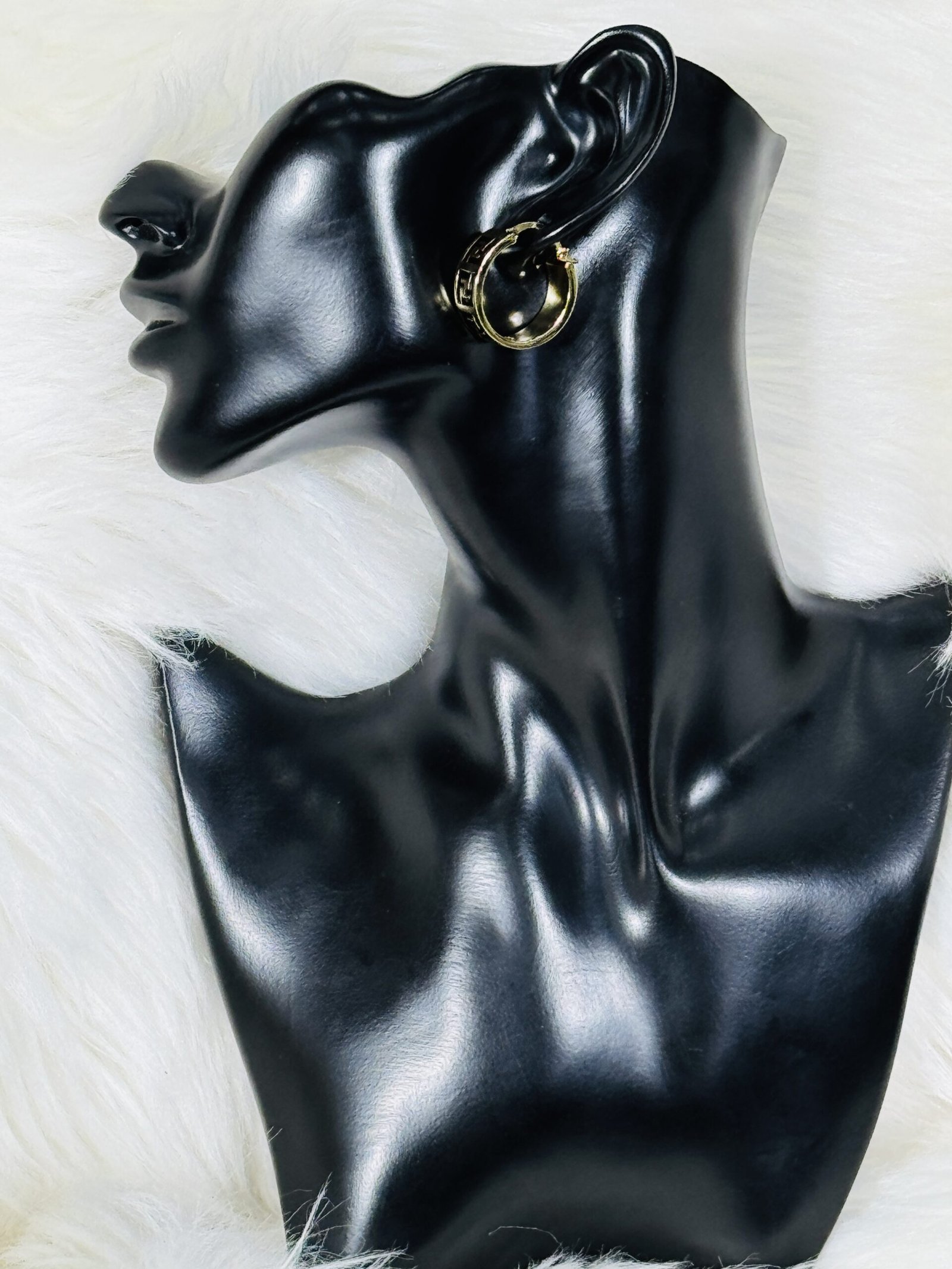 FENDI Small Loop Earrings: Elegance in Black