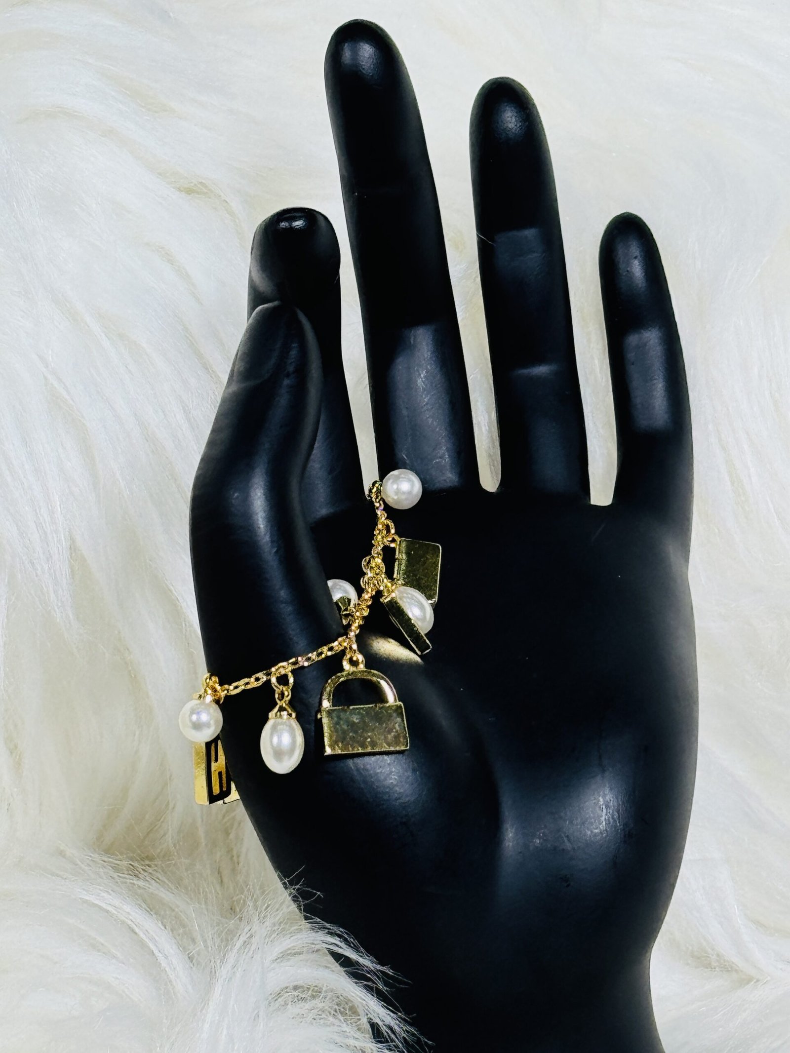 FENDI Bracelet: Elegance in Every Detail
