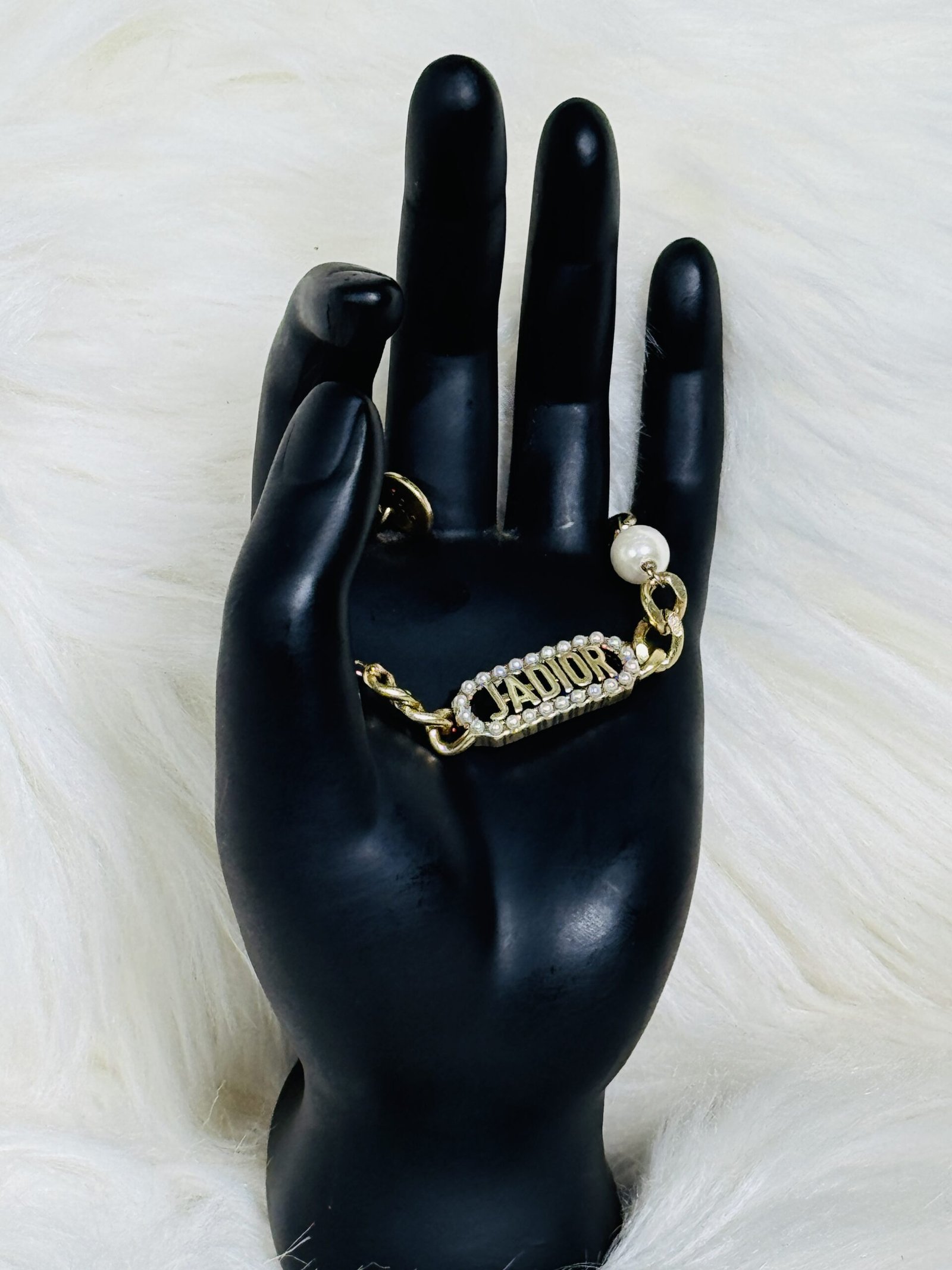 Bronze J’adior Chain Bracelet with Pearls