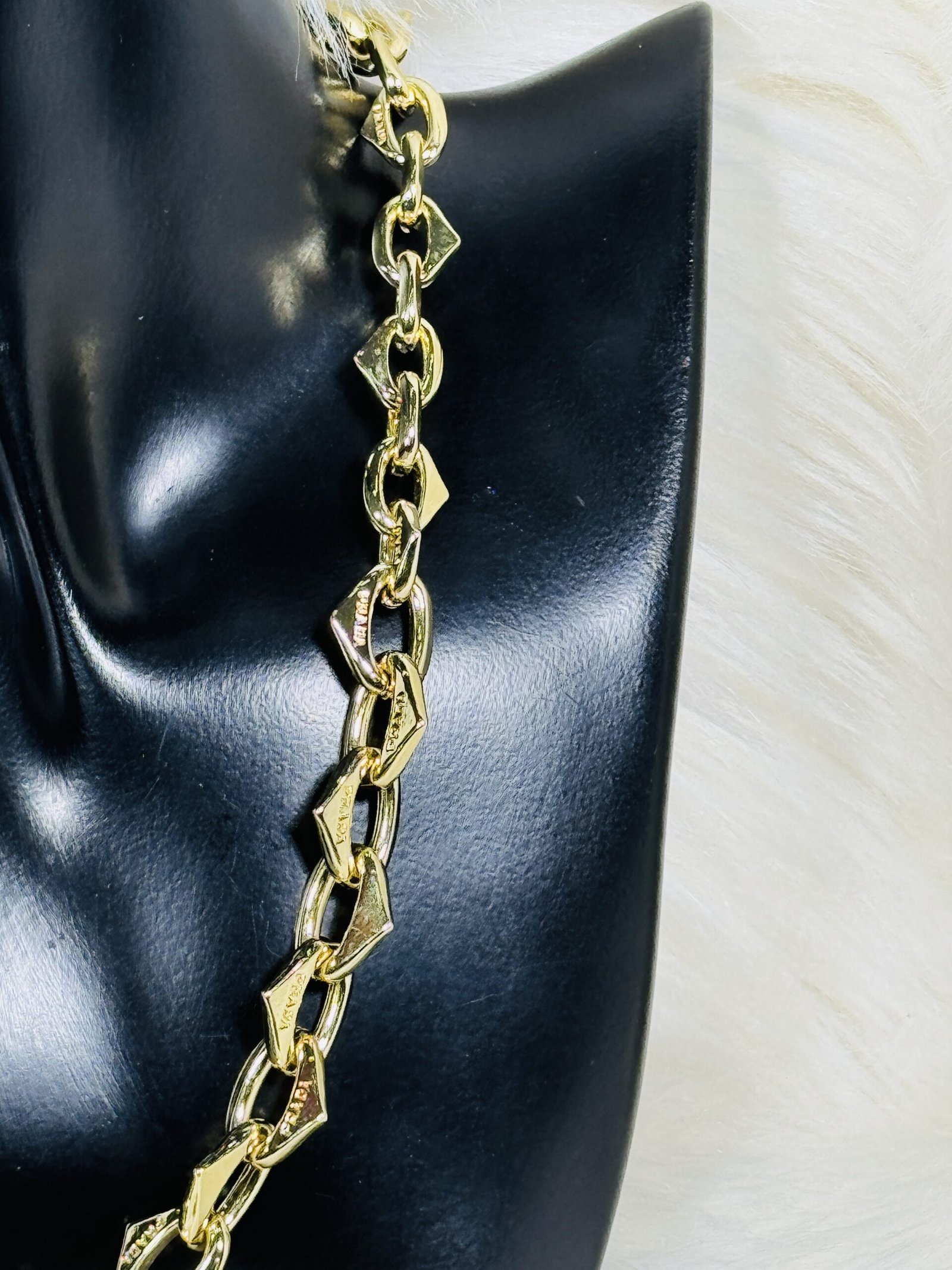 Medium Heavy Golden Prada Necklace