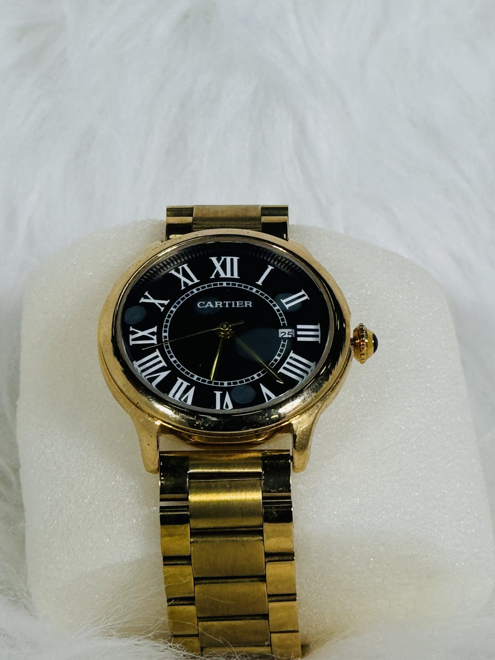 Big Chain Golden Cartier Wristwatch