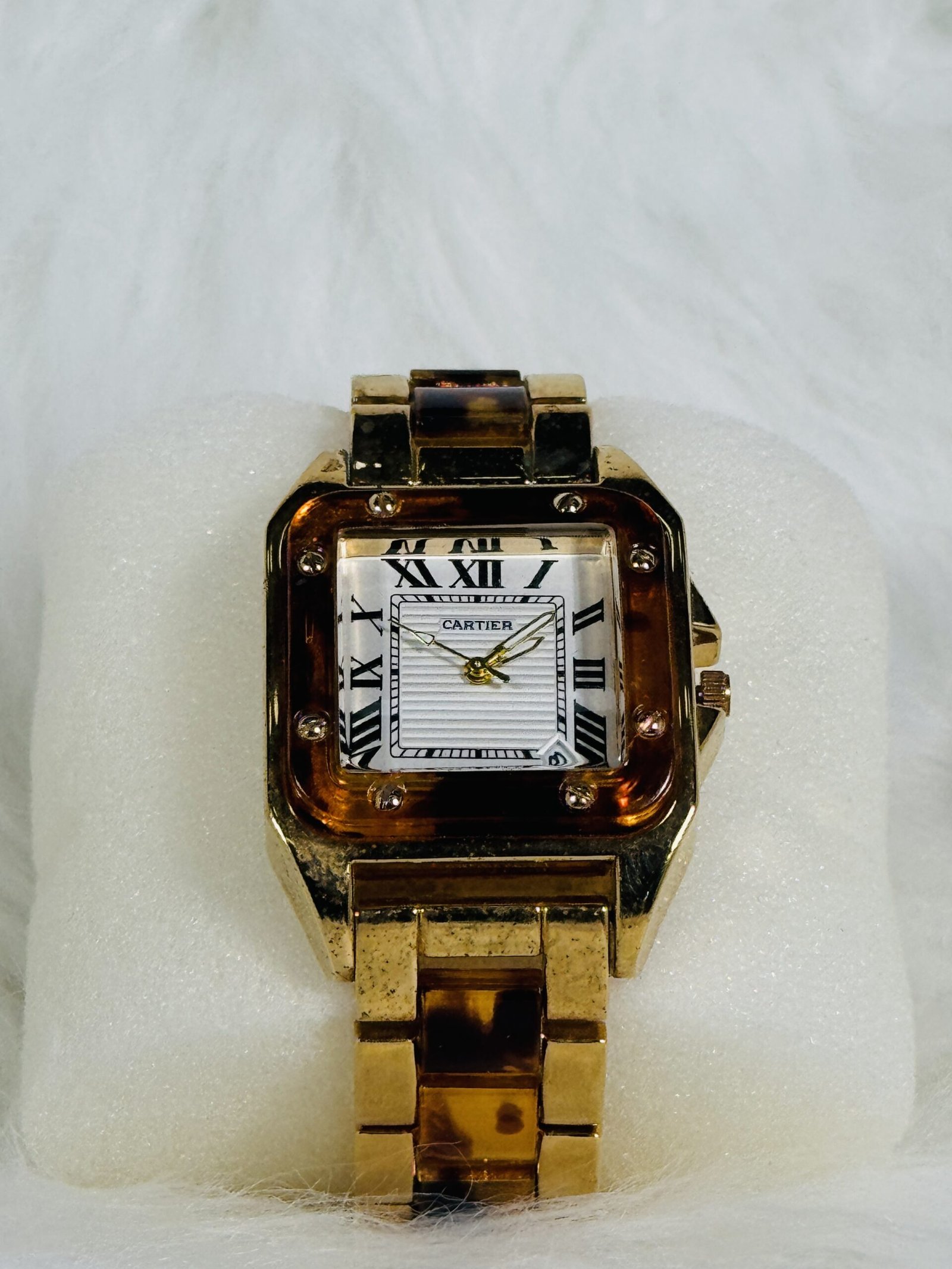 Big Chain Golden Cartier Wristwatch