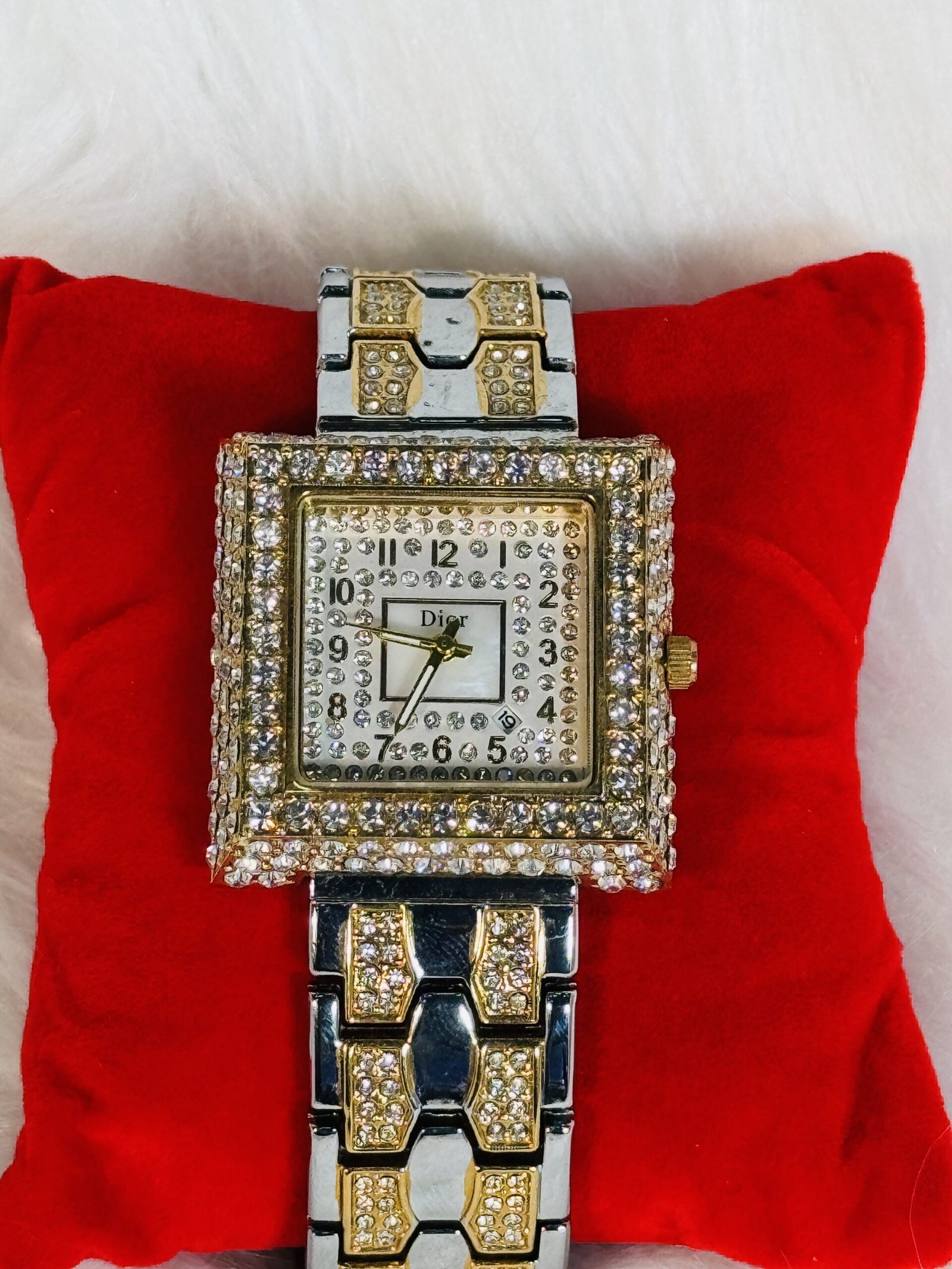 Dior Wristwatch - Elegance Redefined