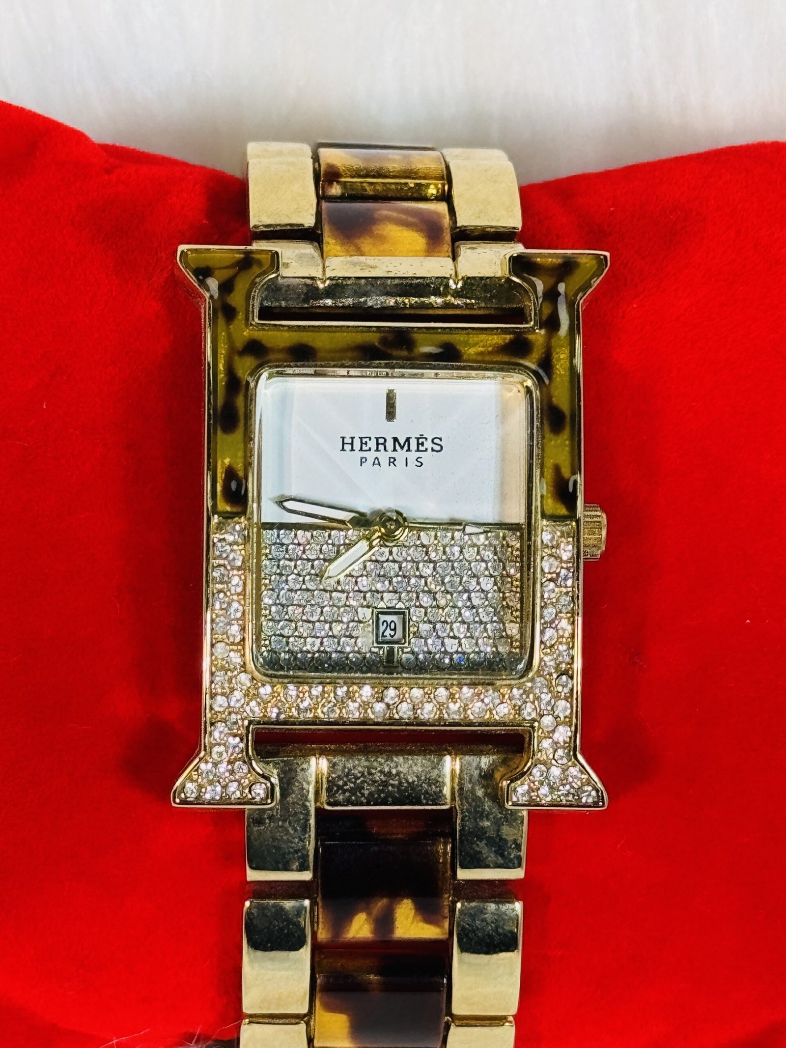 Hermes Wristwatch – Timeless Elegance