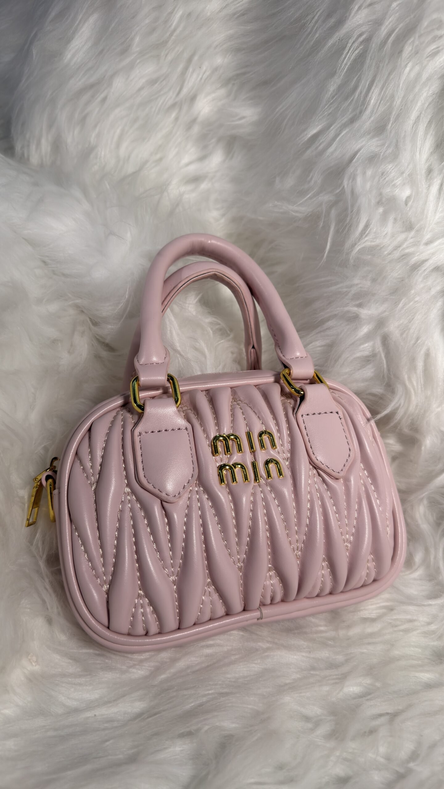 Luxury MiuMiu Pink Leather Hand Purse
