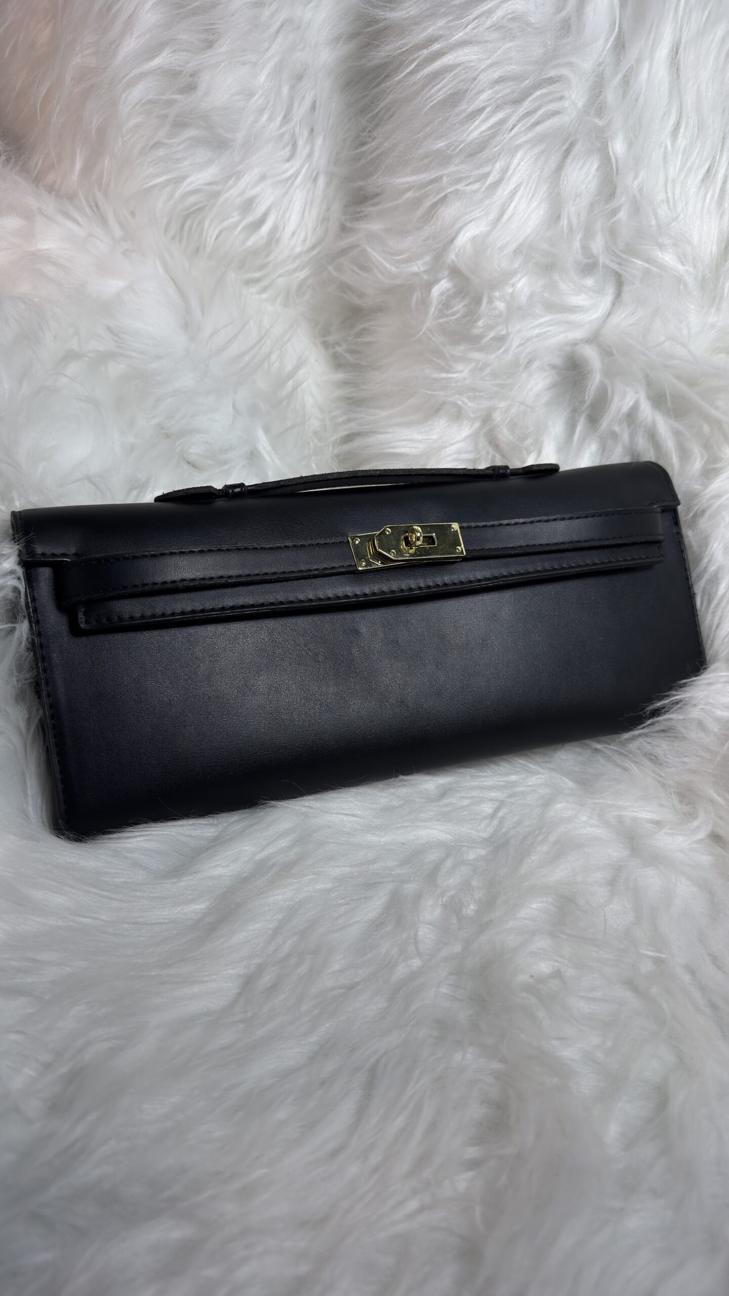 Hermes Black Leather Bag - Luxury in Every Detail